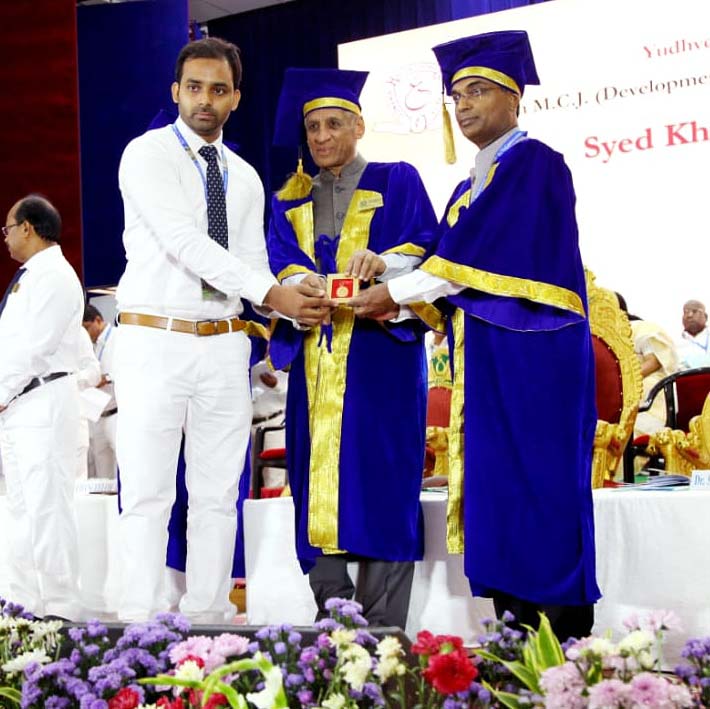 Media Plus CEO Syed Khaled Shahbaaz receiving the Yudhvir Gold Medal in Journalism on 80th Convocation of Osmania University in Hyderabad